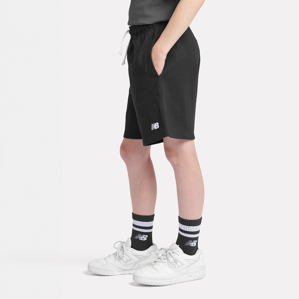 New Balance B New Balance French Terry Small Logo Short in SCHWARZ