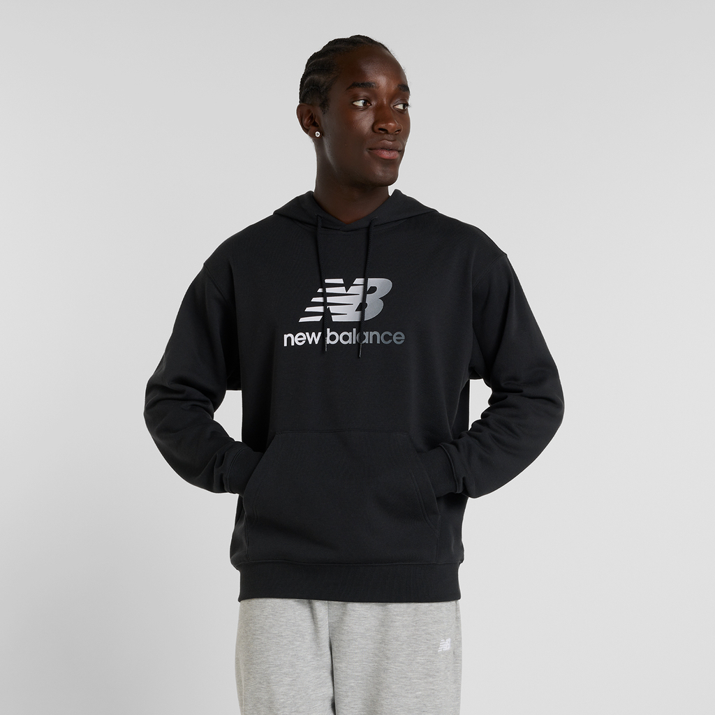 New Balance Sport Essentials Gradient Logo Hoodie in SCHWARZ