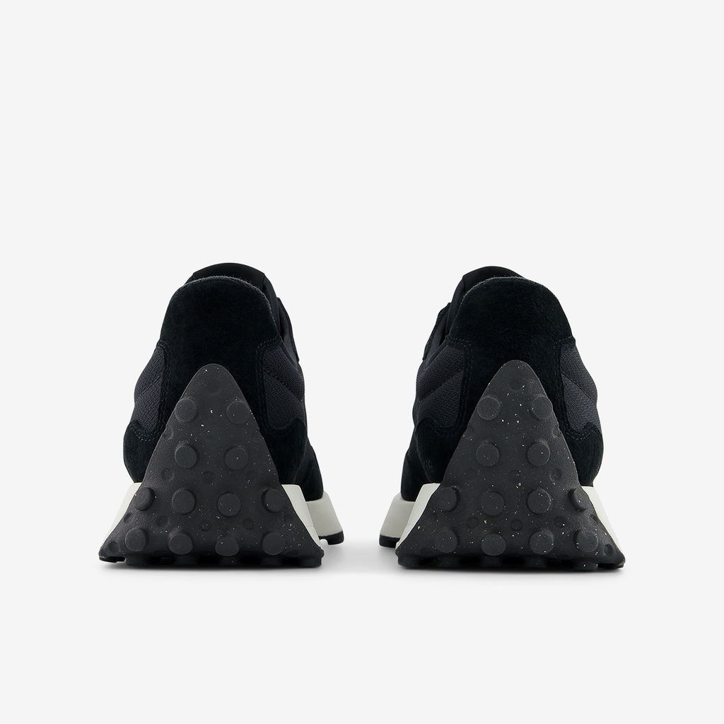 New Balance U 327 Seam Sealed Freizeitschuhe in SCHWARZ