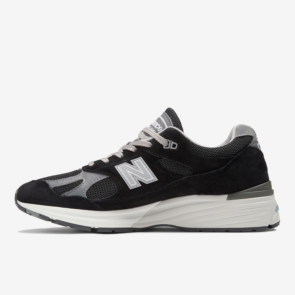 New Balance M 991 v2 MiUK Essentials Freizeitschuhe in SCHWARZ