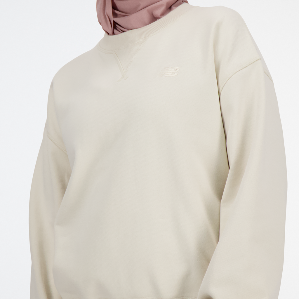 New Balance W NB Athletics French Terry Crew in BEIGE