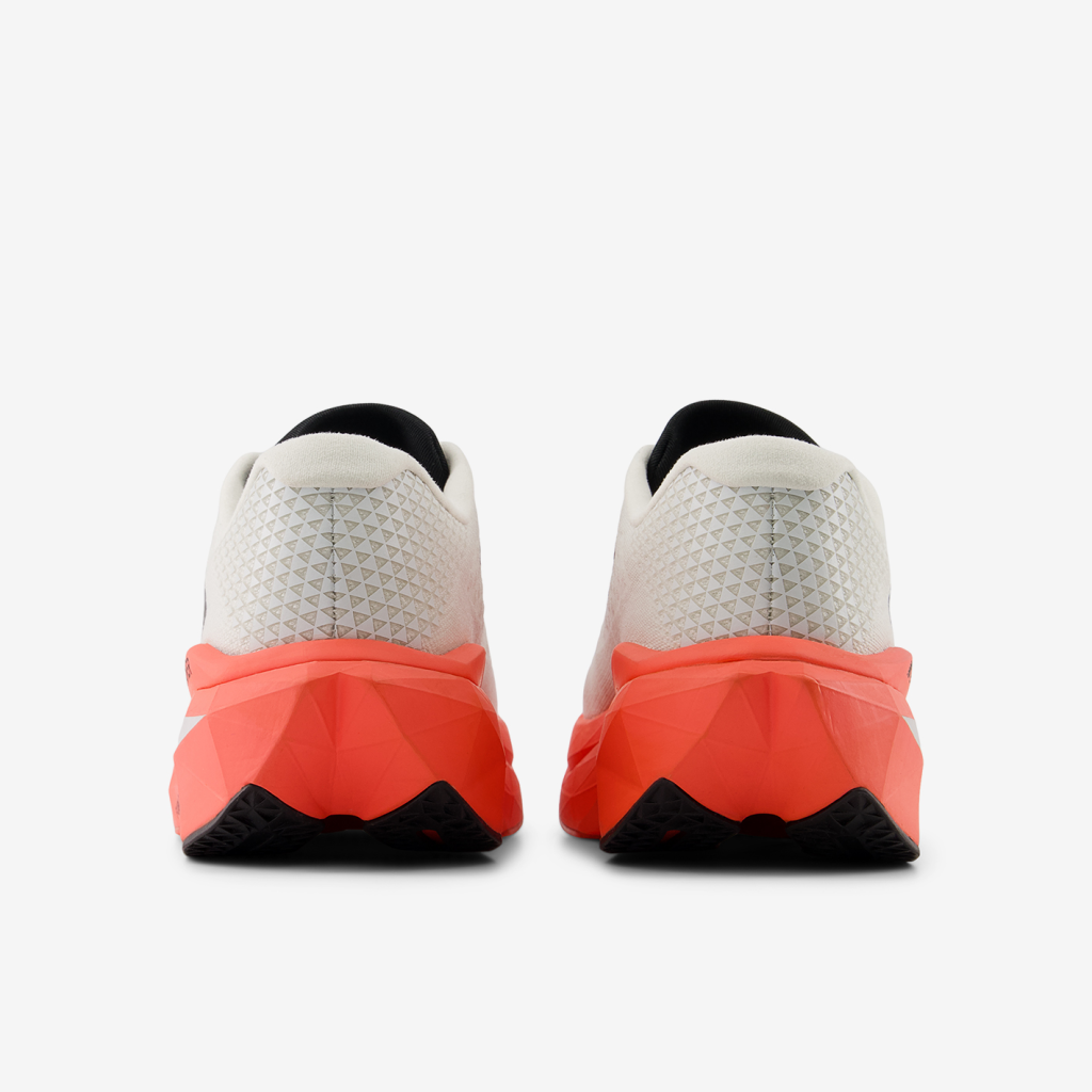 New Balance M SuperComp Trainer v4 Laufschuhe in ROT
