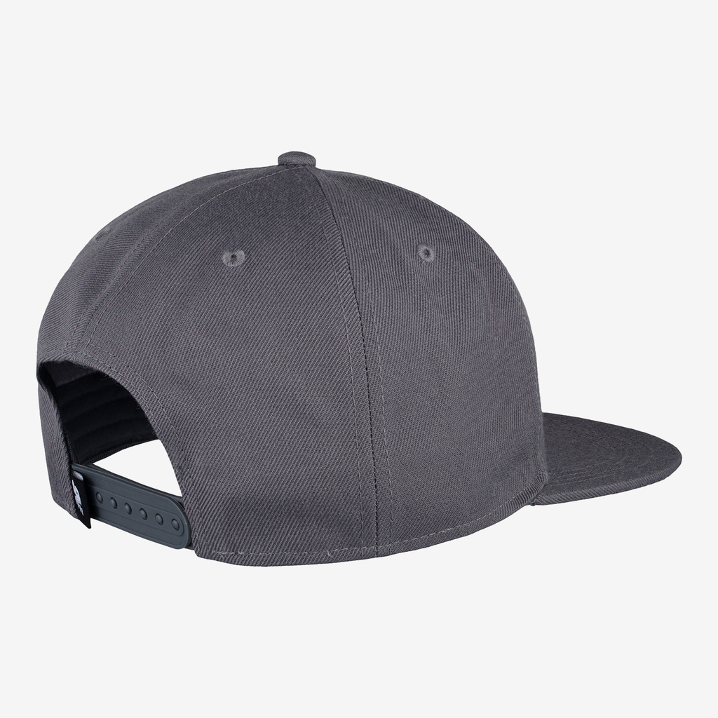 New Balance 6 Panel Flat Brim in GRAU