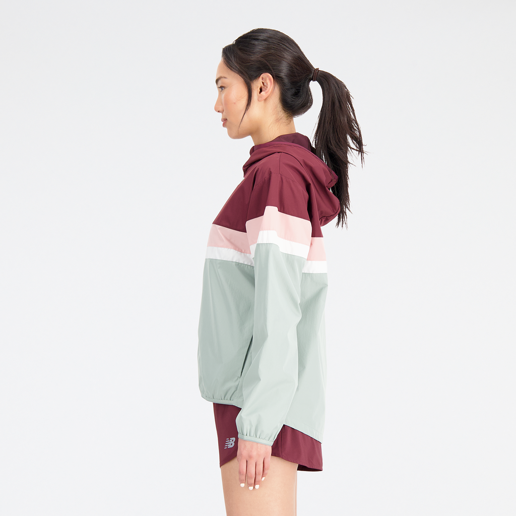 New Balance W Accelerate Jacket in GRÜN