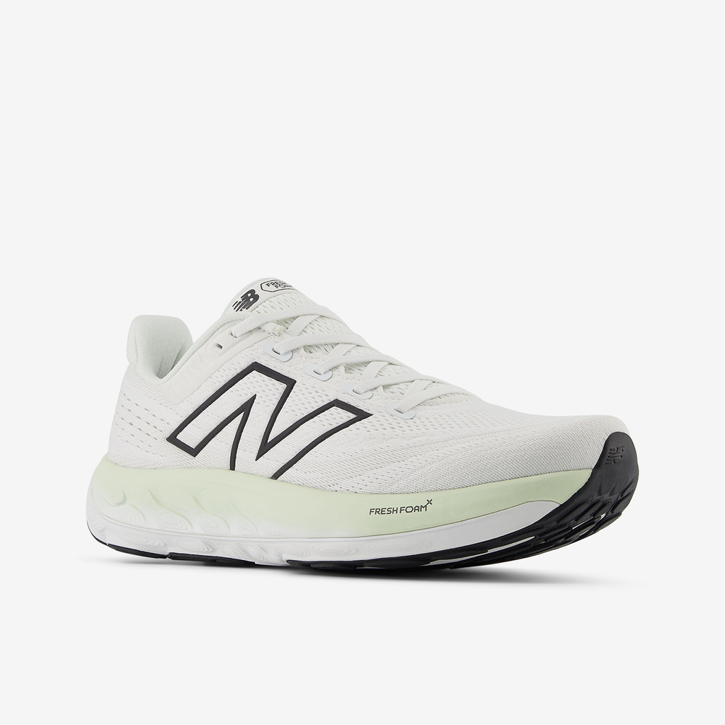 New Balance M Vongo v6 Laufschuhe in WEISS