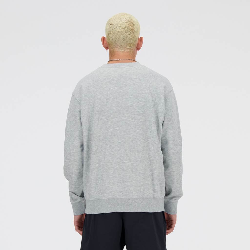 New Balance Sport Essentials Small Logo French Terry Crew in GRAU