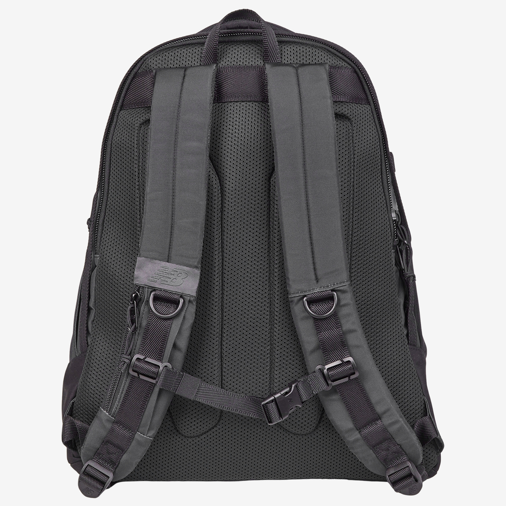 New Balance Athletics Advance Backpack in SCHWARZ