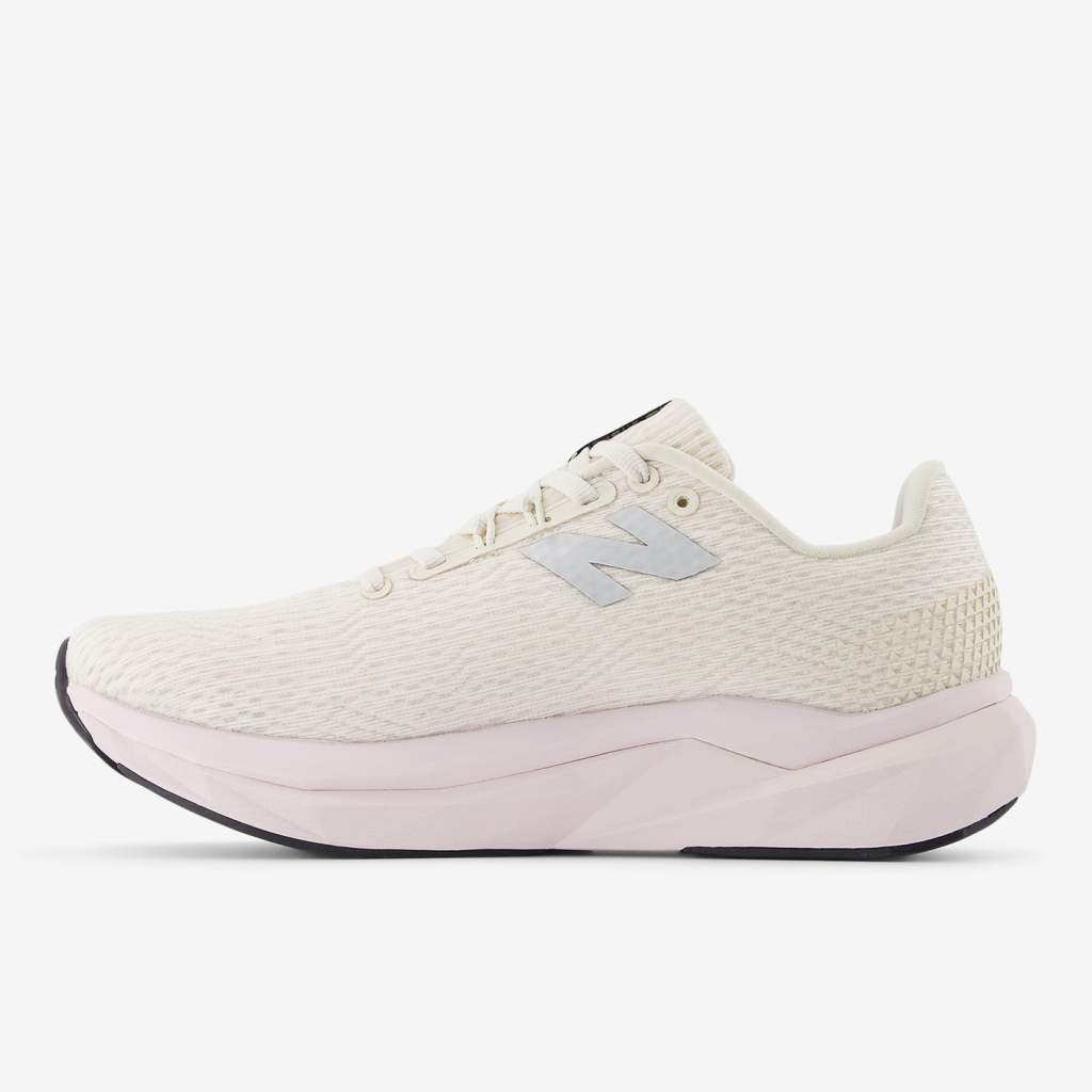 New Balance WFCPRCS5 Fuel Cell Propel v5 Laufschuhe in BEIGE