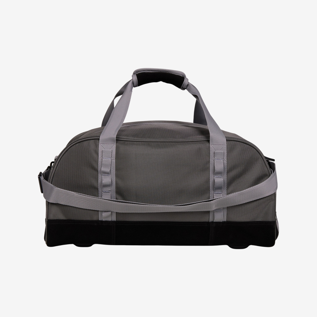 New Balance Legacy Icon Duffel Bag in GRAU