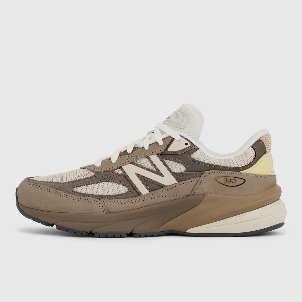 New Balance U 990 v6 Made in USA in BEIGE