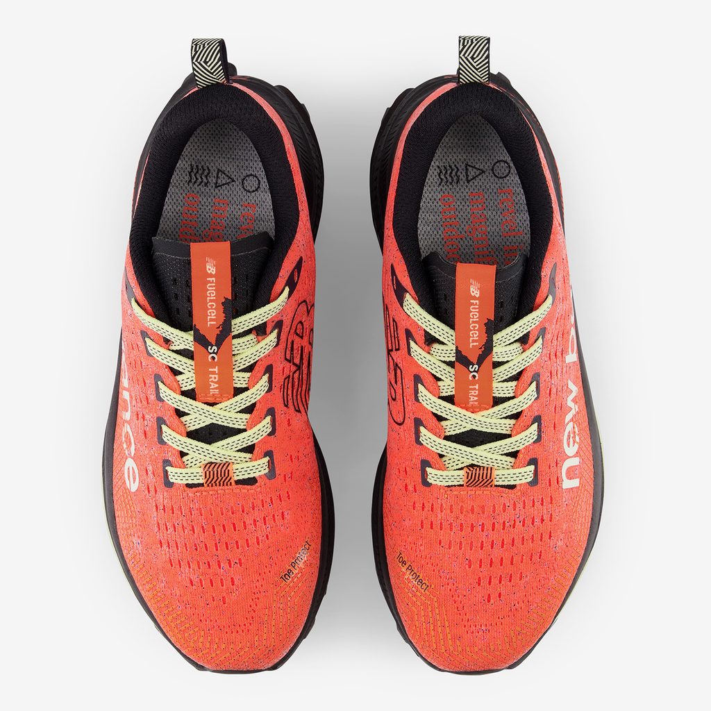 New Balance W Supercomp Trail v1 Trailrunningschuhe in ROT