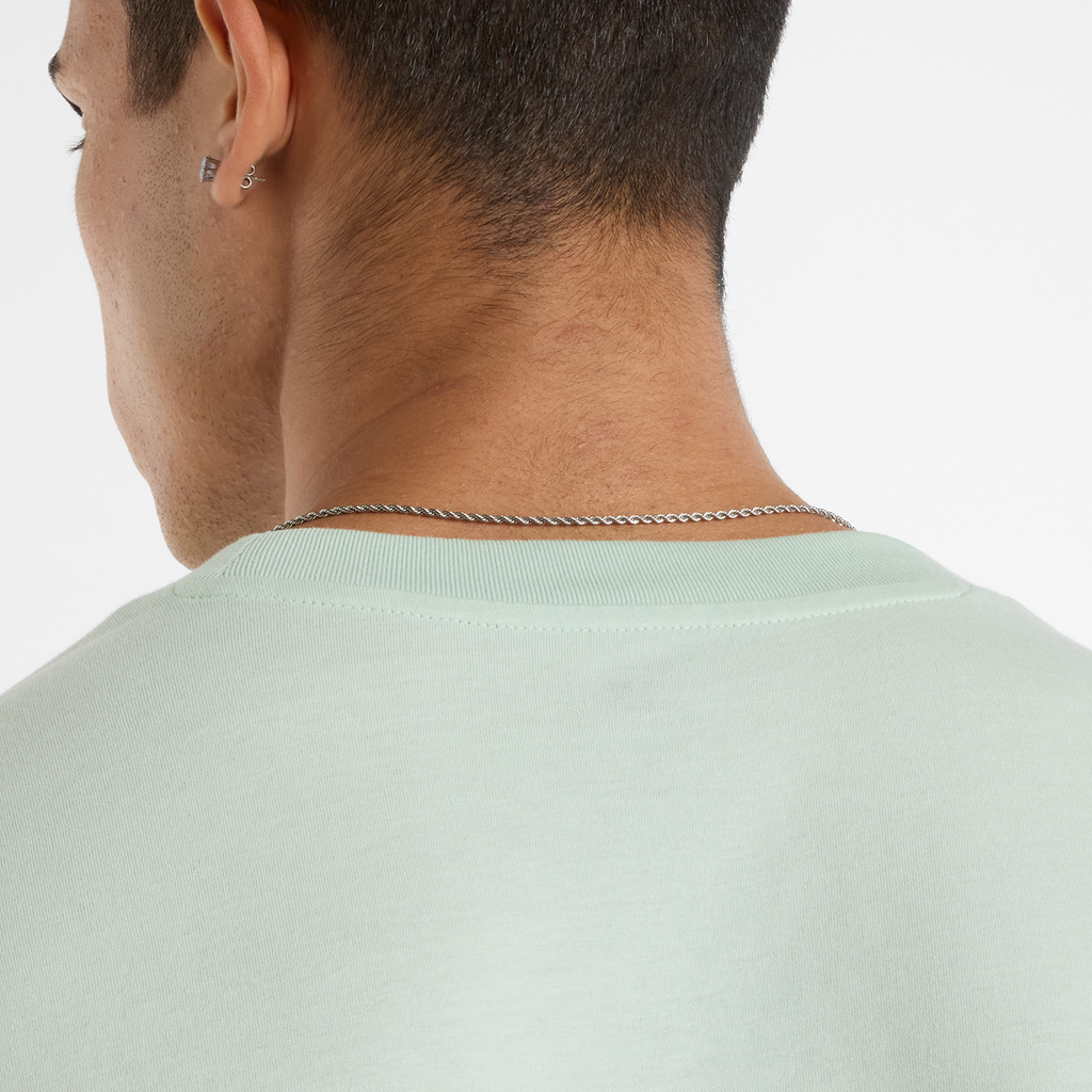 New Balance Sport Essentials Small Logo T-Shirt in GRÜN