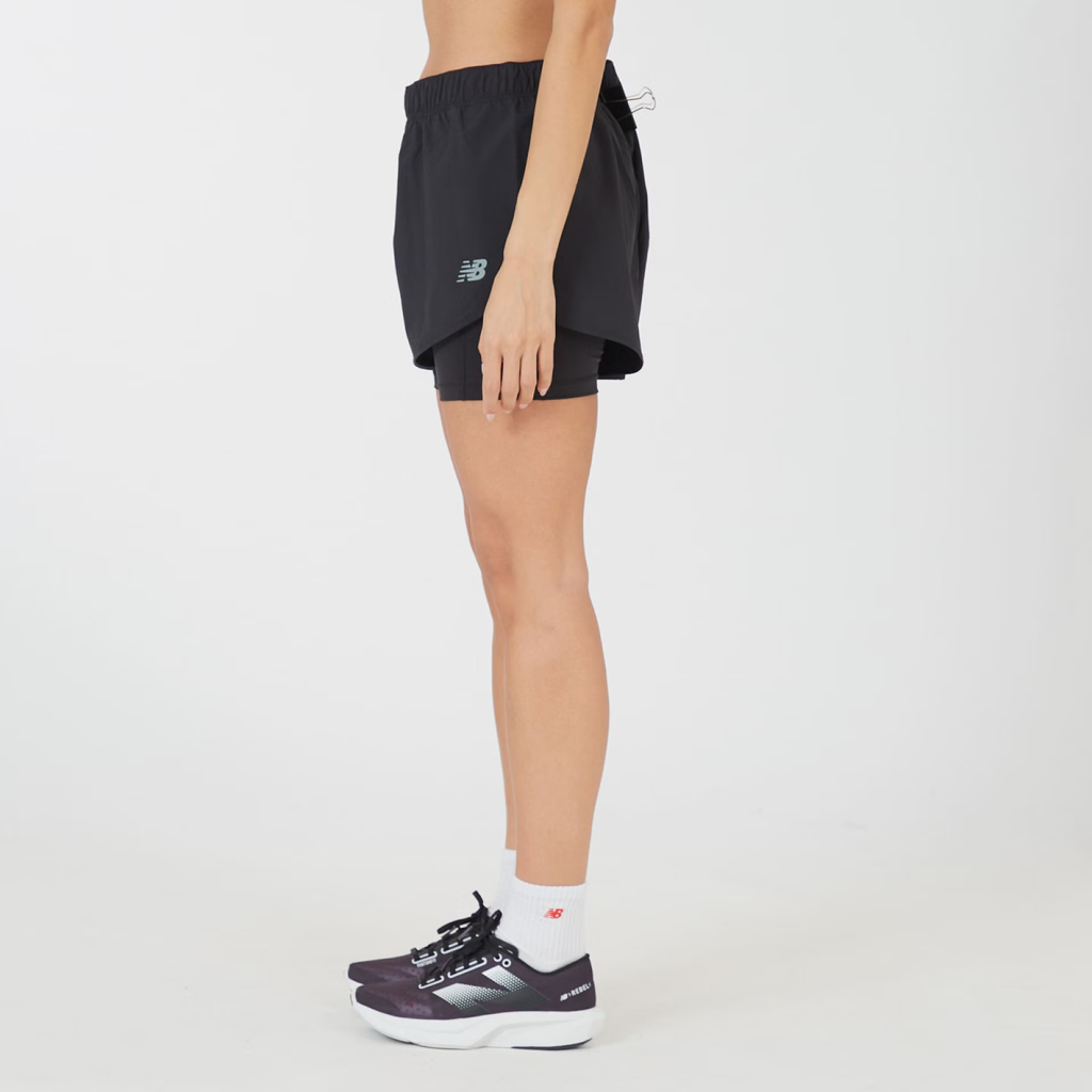 New Balance W Sport 2-in-1 Short 3" in SCHWARZ