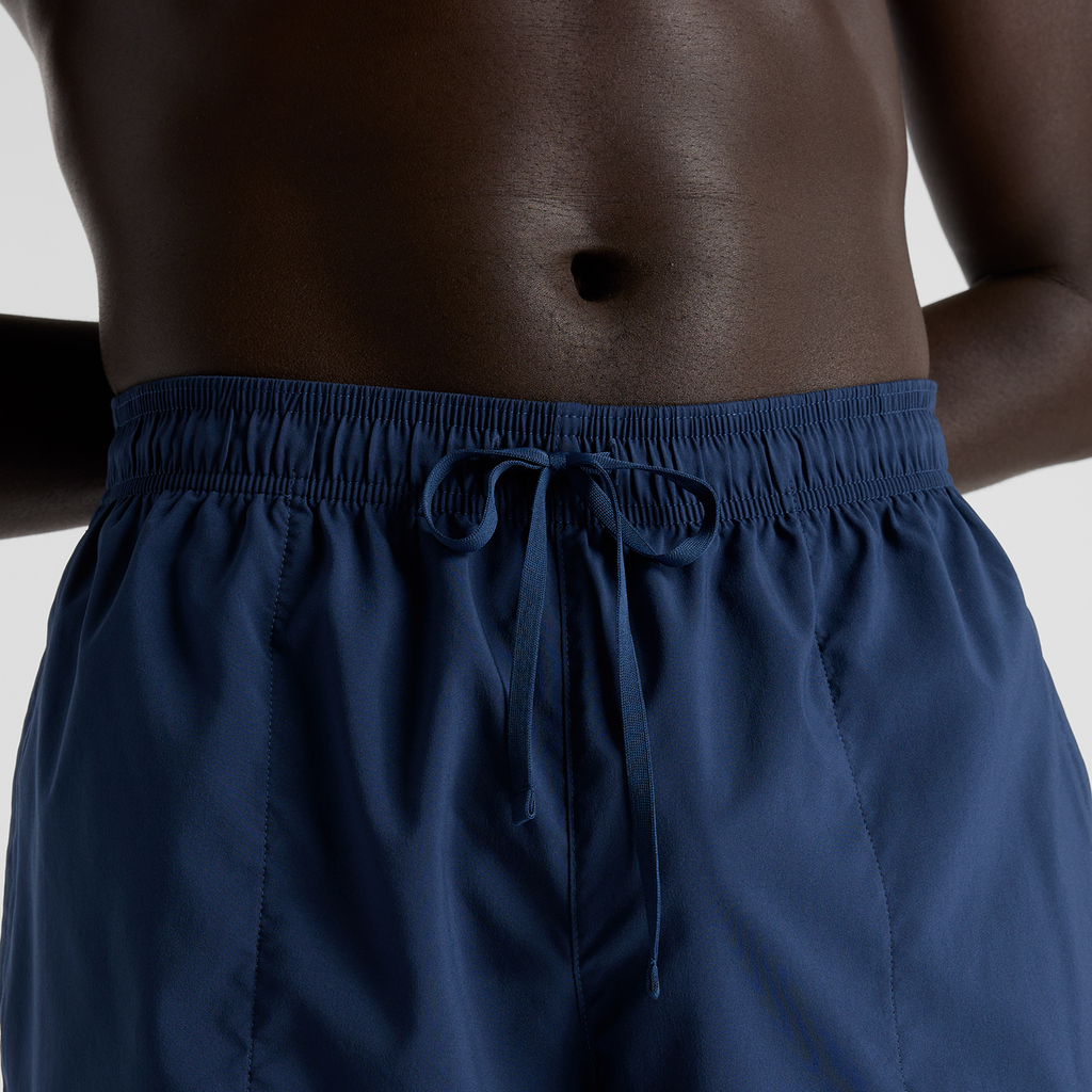 New Balance Sport Short 5" in BLAU