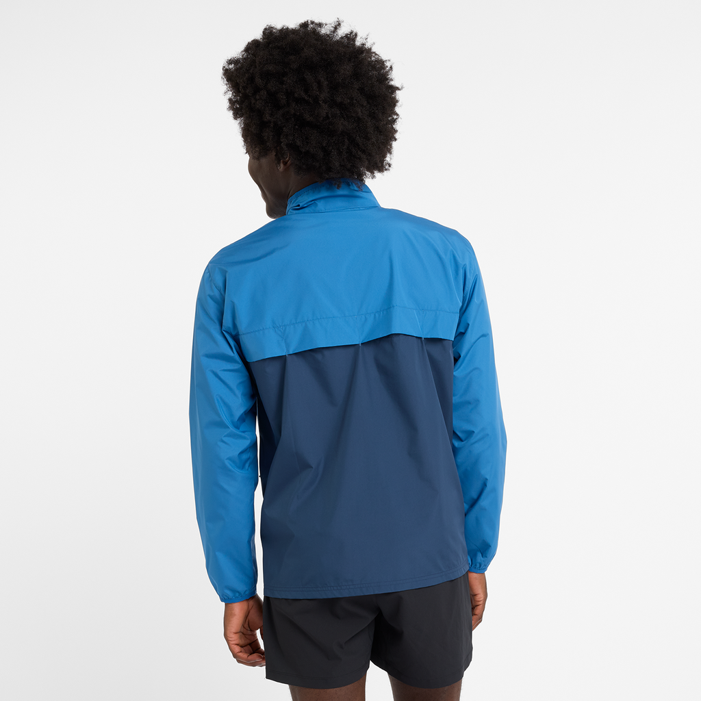 Sport Essentials Jacket blue agate model_bild_back_brandshop