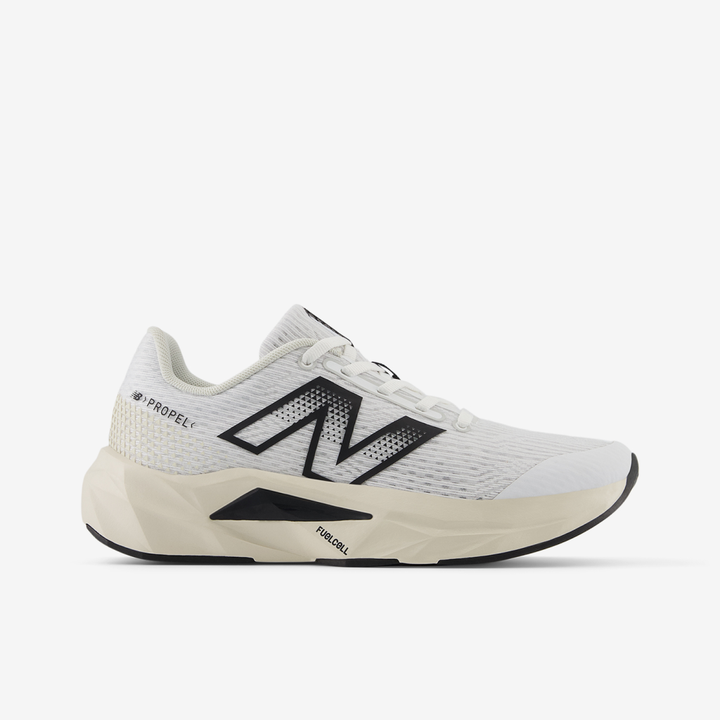 New Balance G Propel v5 Laufschuhe in WEISS