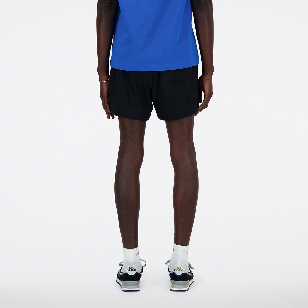 New Balance NB Athletics French Terry Short 5 Inch in SCHWARZ