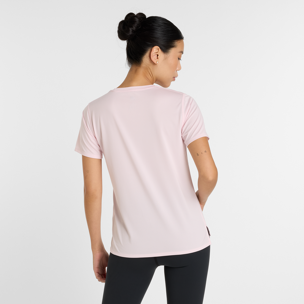 W New Balance Short Sleeve rose sugar model_bild_back_brandshop