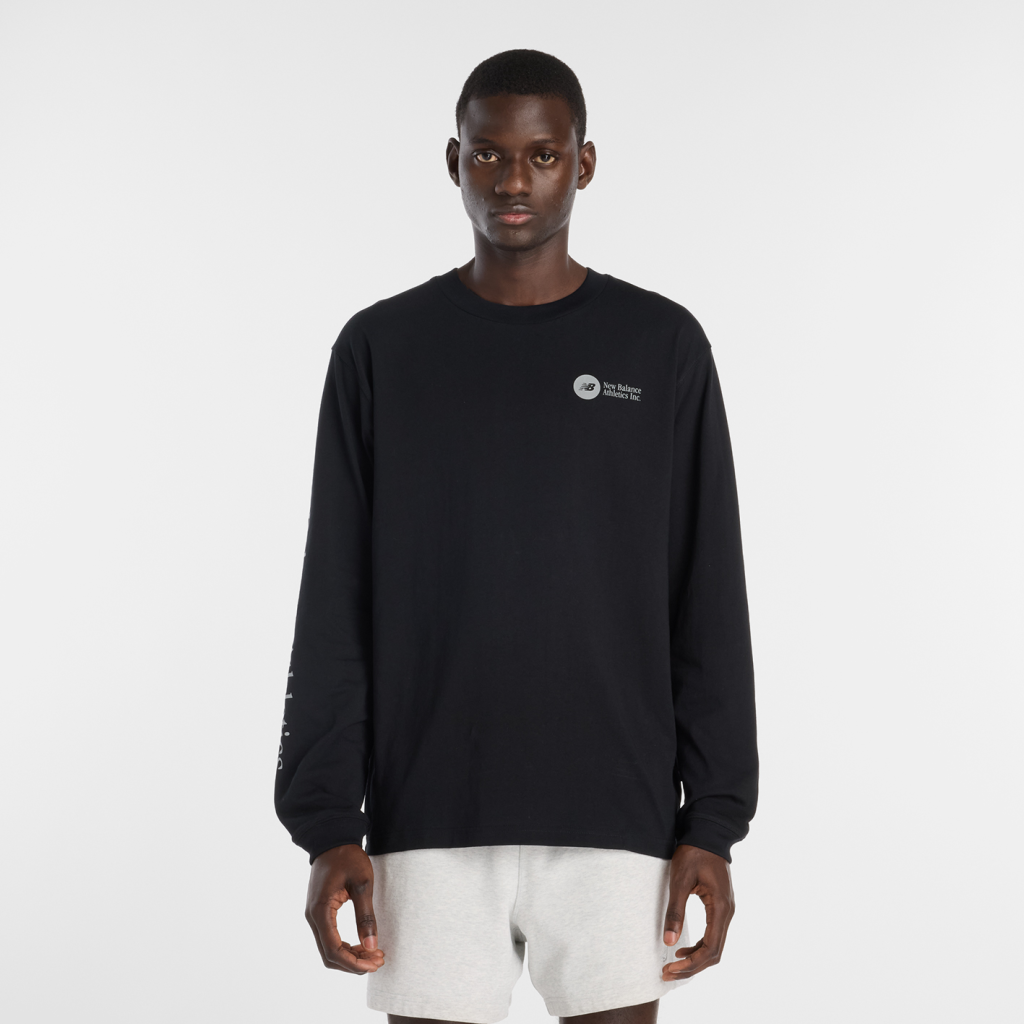 New Balance Vortex Long Sleeve in SCHWARZ