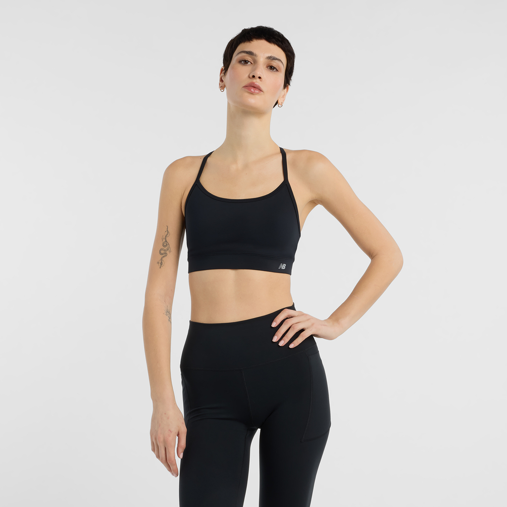 New Balance W NB Essential Yoga Bra in SCHWARZ