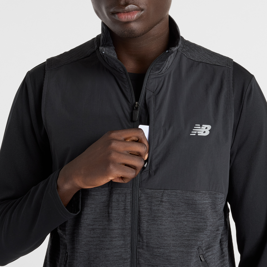 New Balance Heat Grid Vest in SCHWARZ