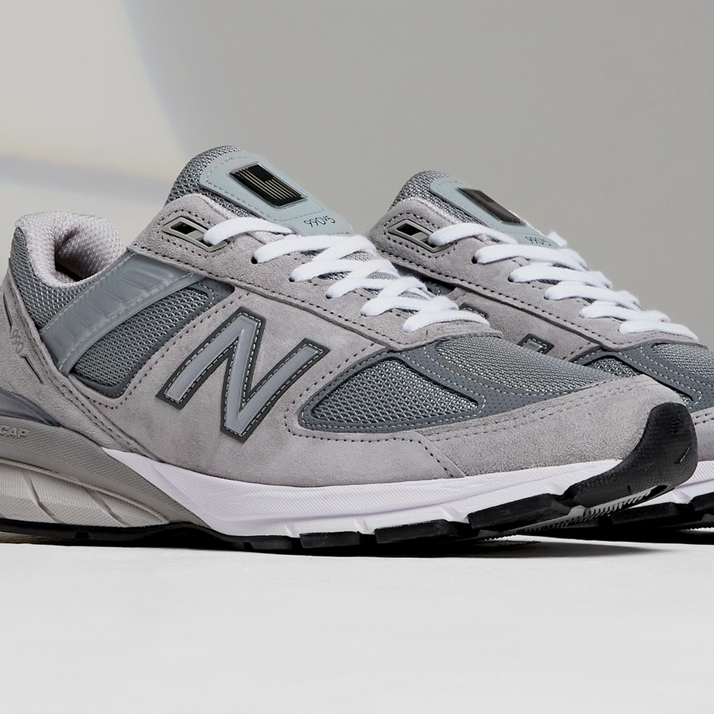 New Balance W Made in USA 990 v5 Freizeitschuhe in GRAU