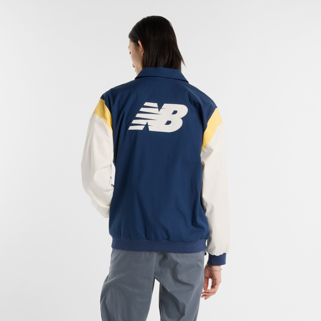 New Balance Athletics Varsity Jacket in BLAU