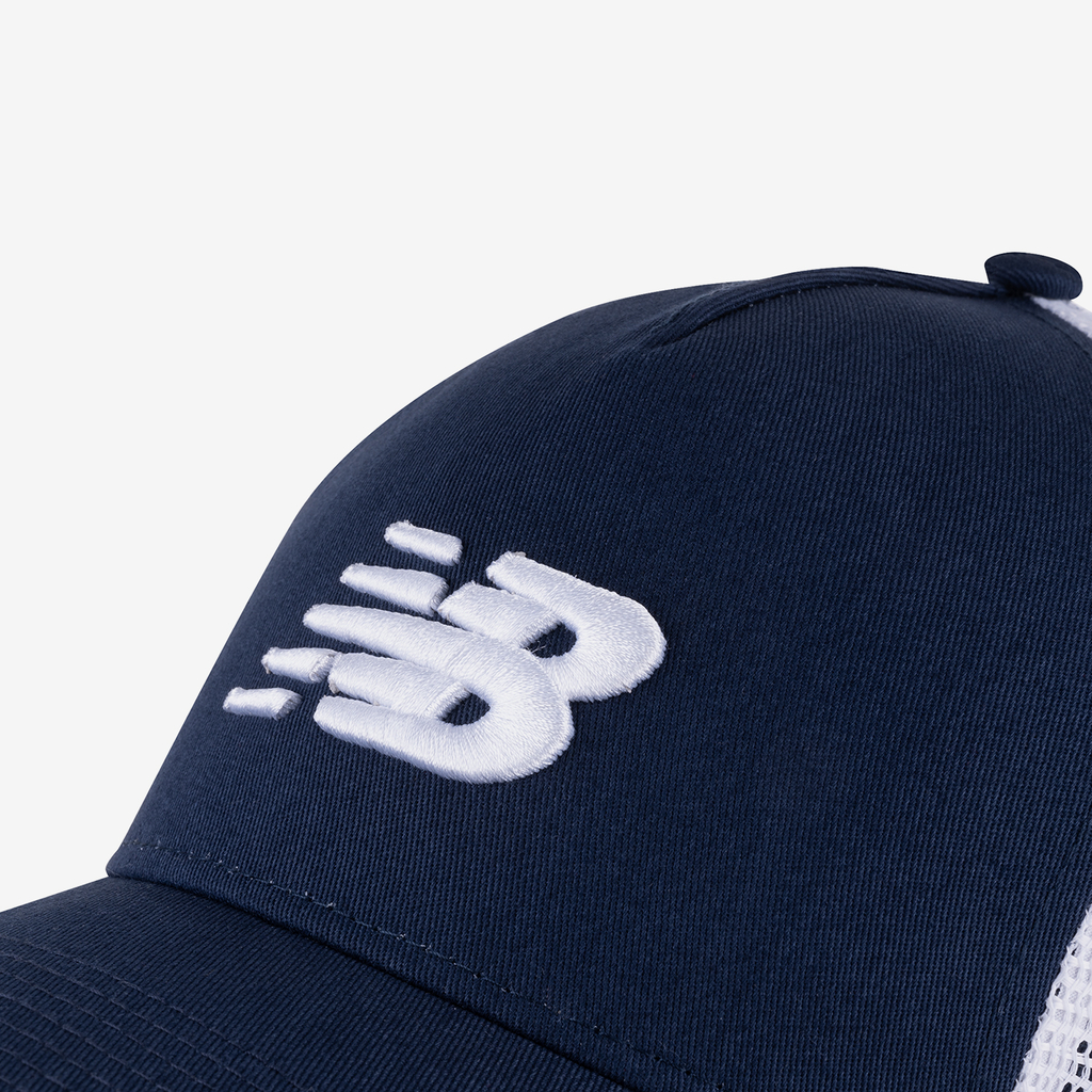 Sport Essentials Trucker Hat natural indigo detail_bild1_brandshop