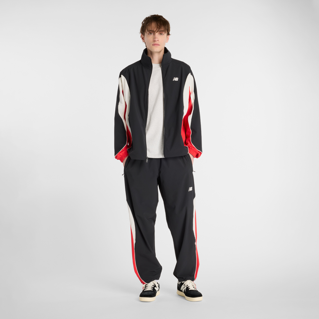 New Balance In Game Woven Track Pant in SCHWARZ