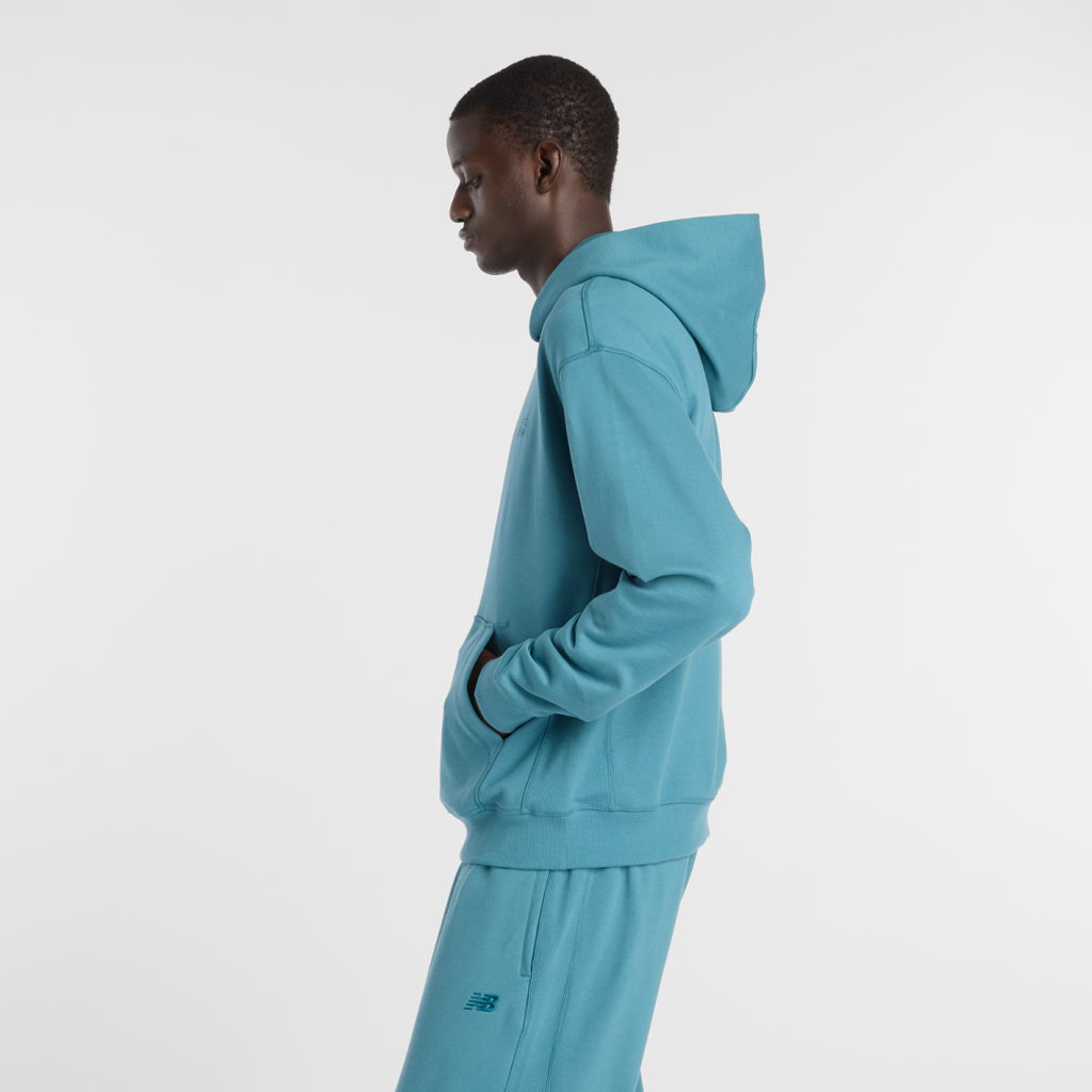 New Balance NB Athletics French Terry Hoodie in BLAU