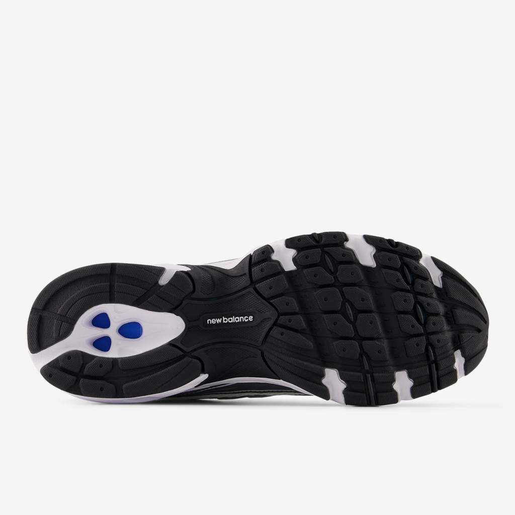 New Balance U 740 Essentials Freizeitschuhe in LEER