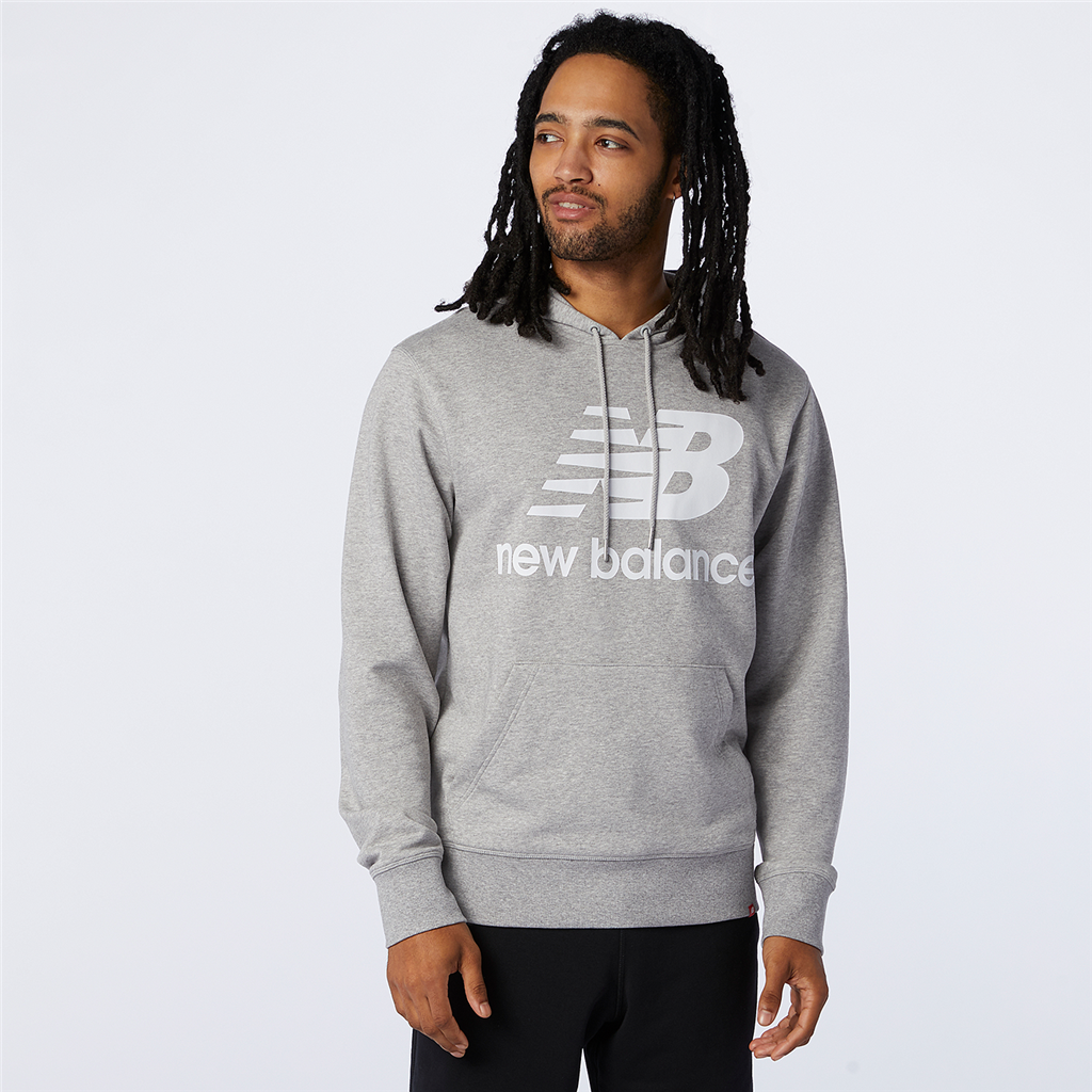 Essentials Stacked Logo PO Hoodie athletic grey model_bild_brandshop