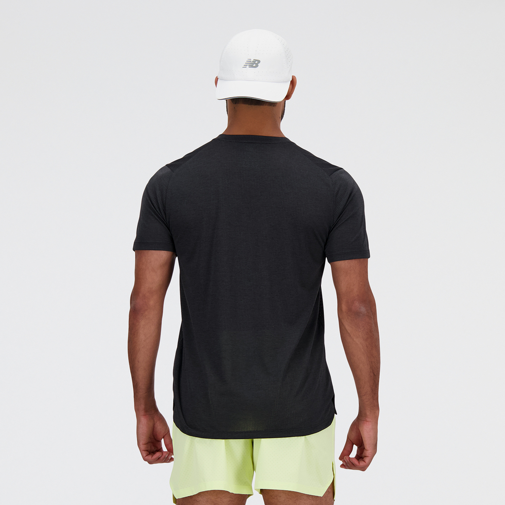 NB Athletics Run T-Shirt black model_bild_back_brandshop