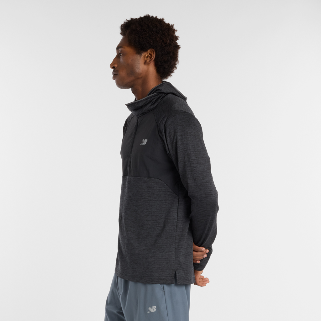New Balance Heat Grid Balaclava Hoodie in SCHWARZ