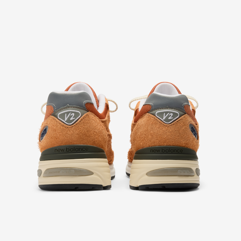 New Balance M 991v2 Made in UK Grounded Pastels Freizeitschuhe in ORANGE