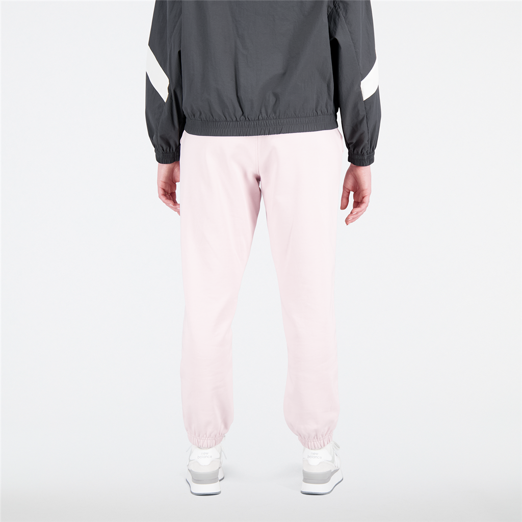 W Athletics Remastered FT Pant stone pink model_bild_back_brandshop