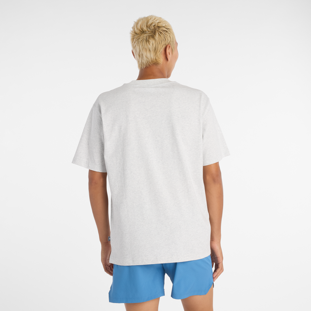 New Balance Athletics Premium Logo T-Shirt in GRAU