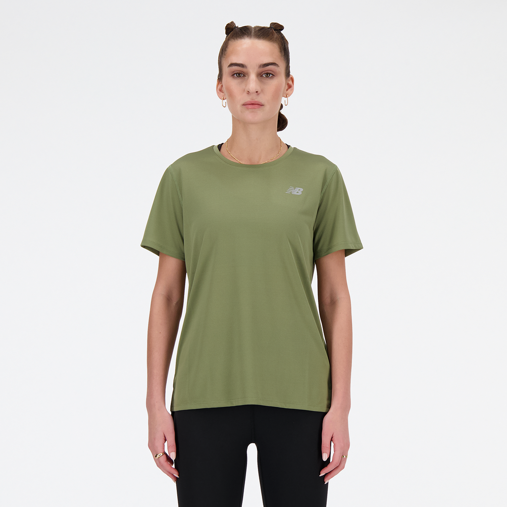 W New Balance Short Sleeve dark olivine Hauptbild_brandshop