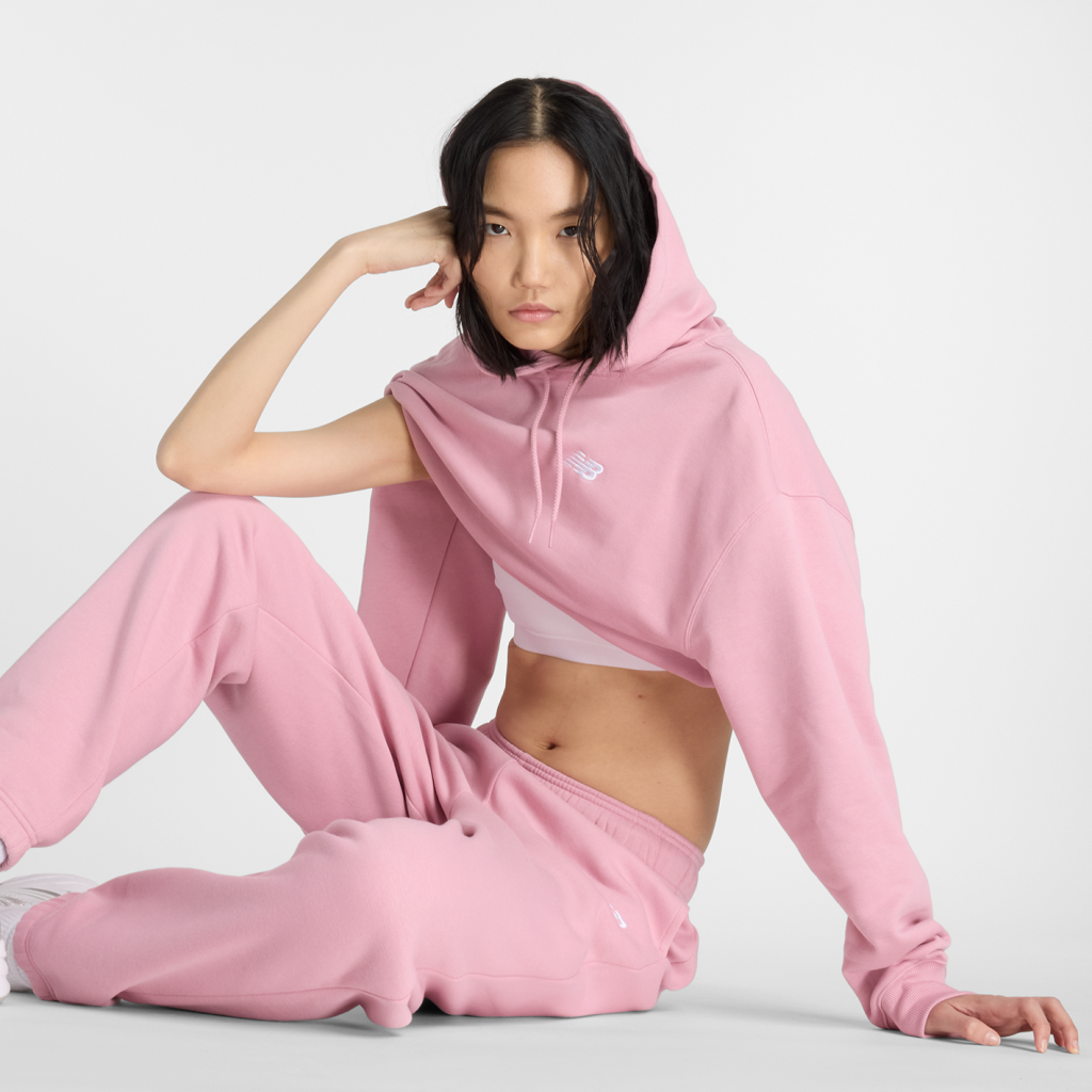 New Balance W Sport Essentials French Terry Small Logo Hoodie in ROT