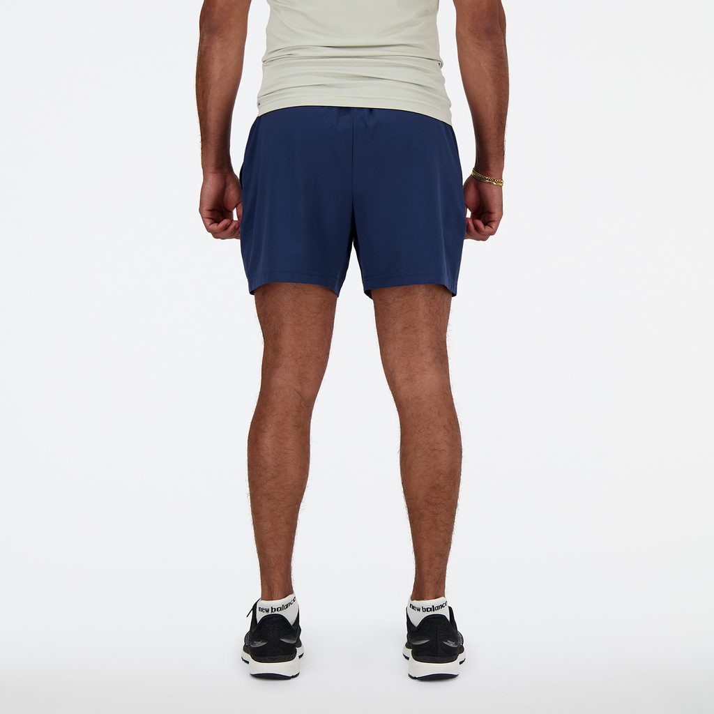 New Balance Sports Essentials Short 5 Inch Brief in BLAU