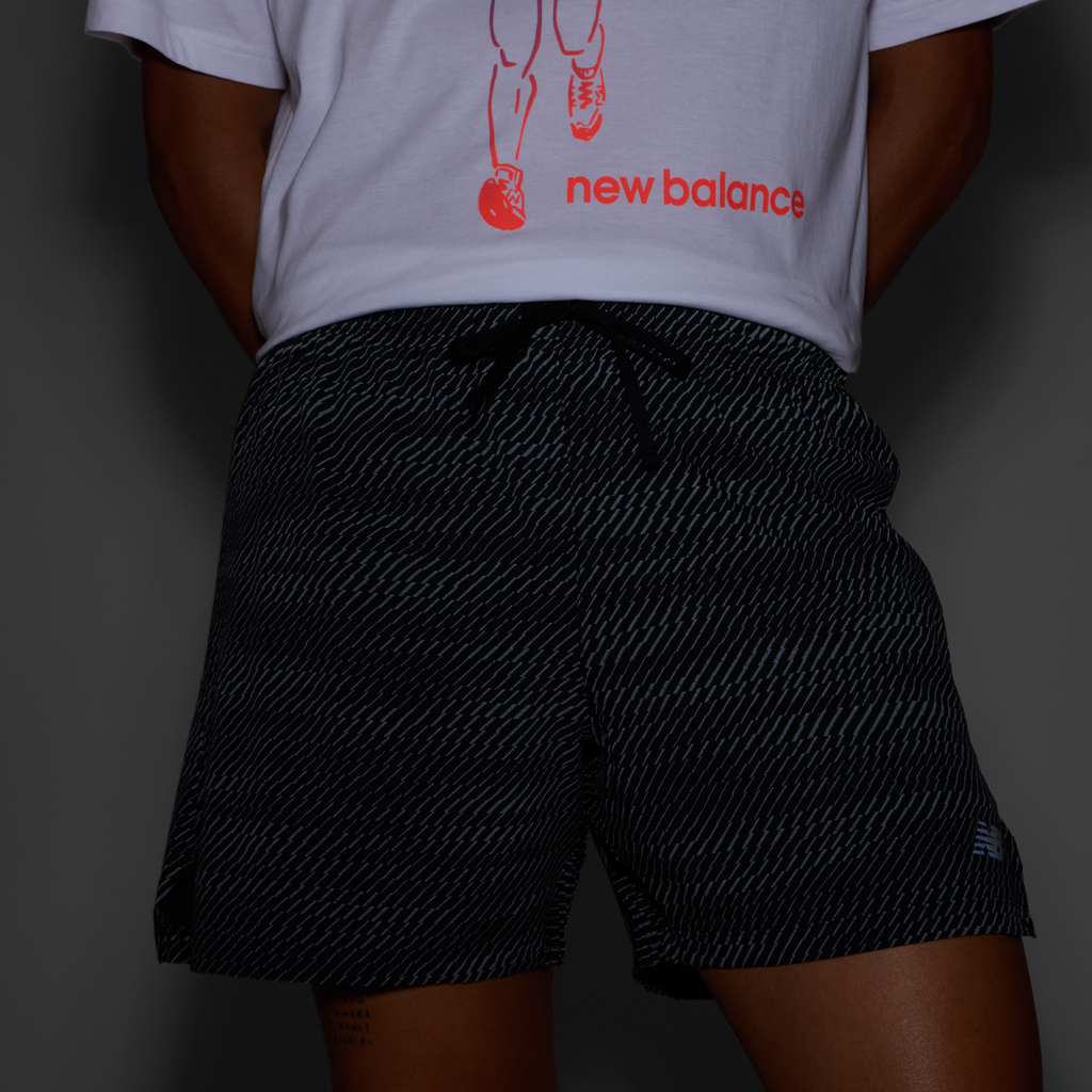 New Balance RC Reflective Short 5" in SCHWARZ