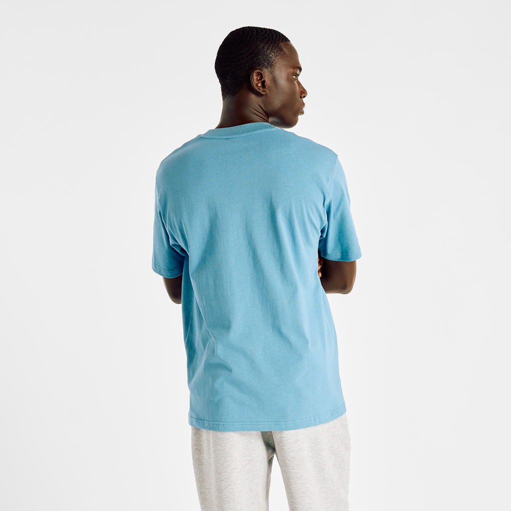 NB Athletics Cotton T-Shirt heron blue model_bild_back_brandshop