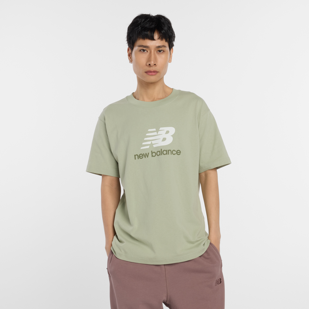 New Balance Athletics Logo T-Shirt in GRÜN