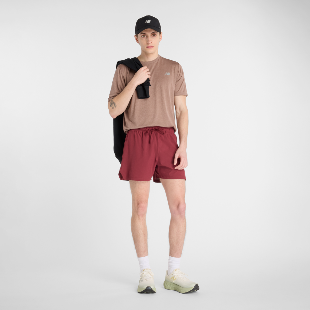 New Balance NB Athletics Run T-Shirt in BRAUN