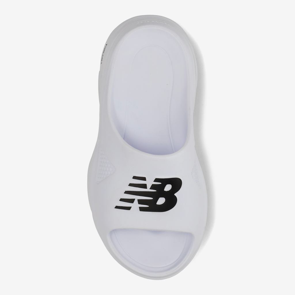New Balance W Fuel Cell Slides Seasonal Freizeitsandalen in WEISS