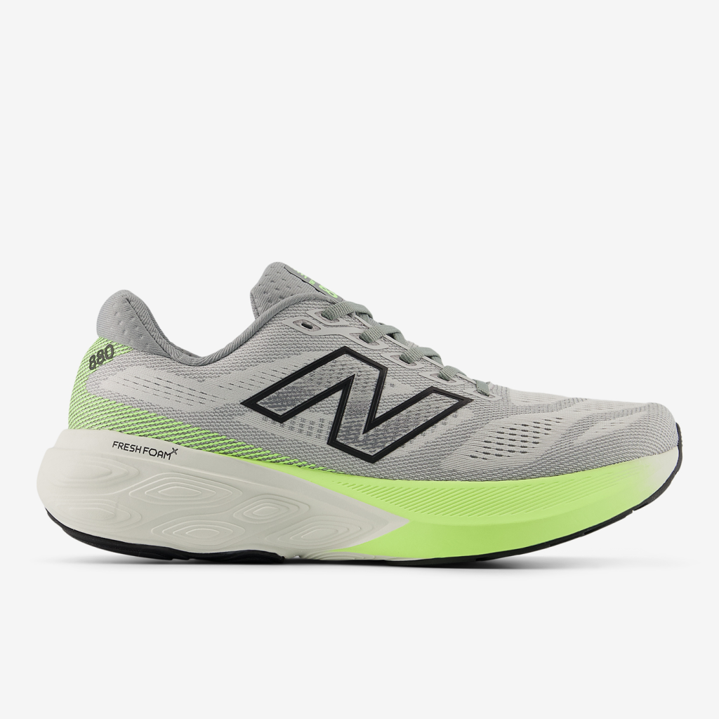 New Balance M 880 v15 Laufschuhe in GRAU