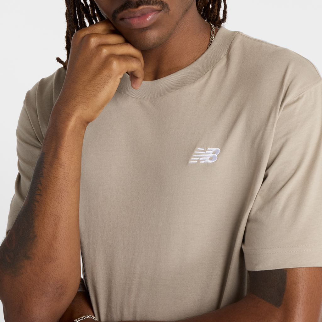 New Balance Sport Essentials Small Logo T-Shirt in BEIGE