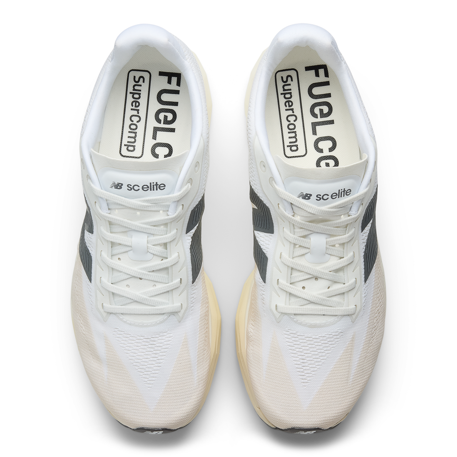 New Balance M SuperComp Elite v5 Wettkampfschuhe in BEIGE