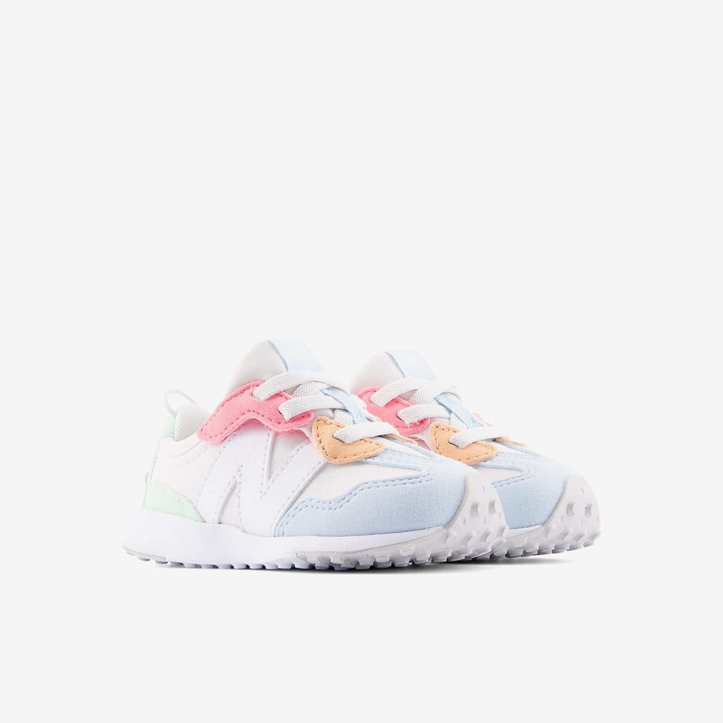 I 327  Chaussures de loisirs