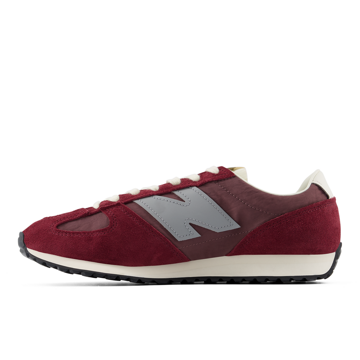 New Balance 471 Seasonal Staple in ROT